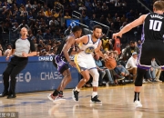平博娱乐-昨晚的NBA赛事现场精彩揭幕，球员表现抢眼