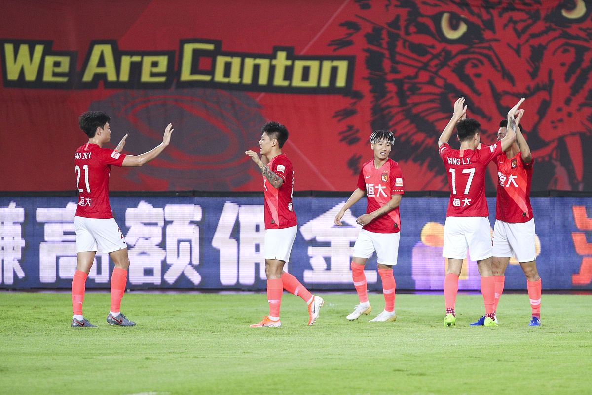 中超-韦世豪传射多点开花成都蓉城主场5-0深圳新鹏城